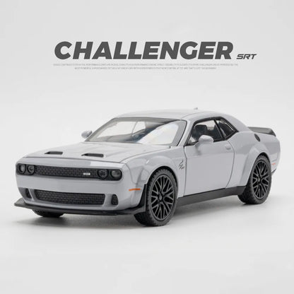 1:32 Dodge Challenger Hellcat Redeye Alloy Muscle Car Model Sound and Light Children's Toy Collectibles Birthday Gift